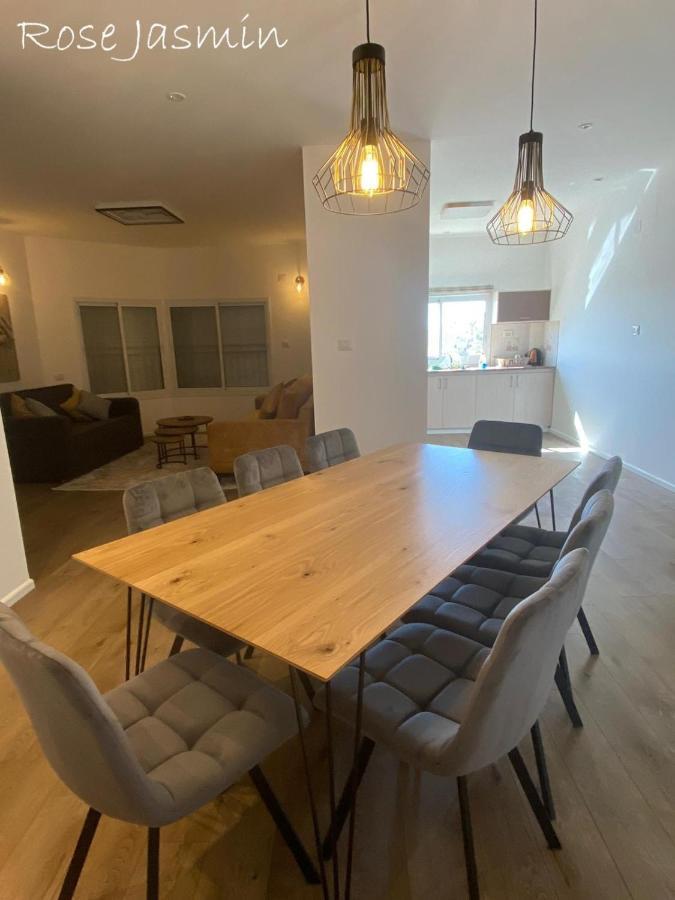 Jasmin Suites Majdal Shams Εξωτερικό φωτογραφία